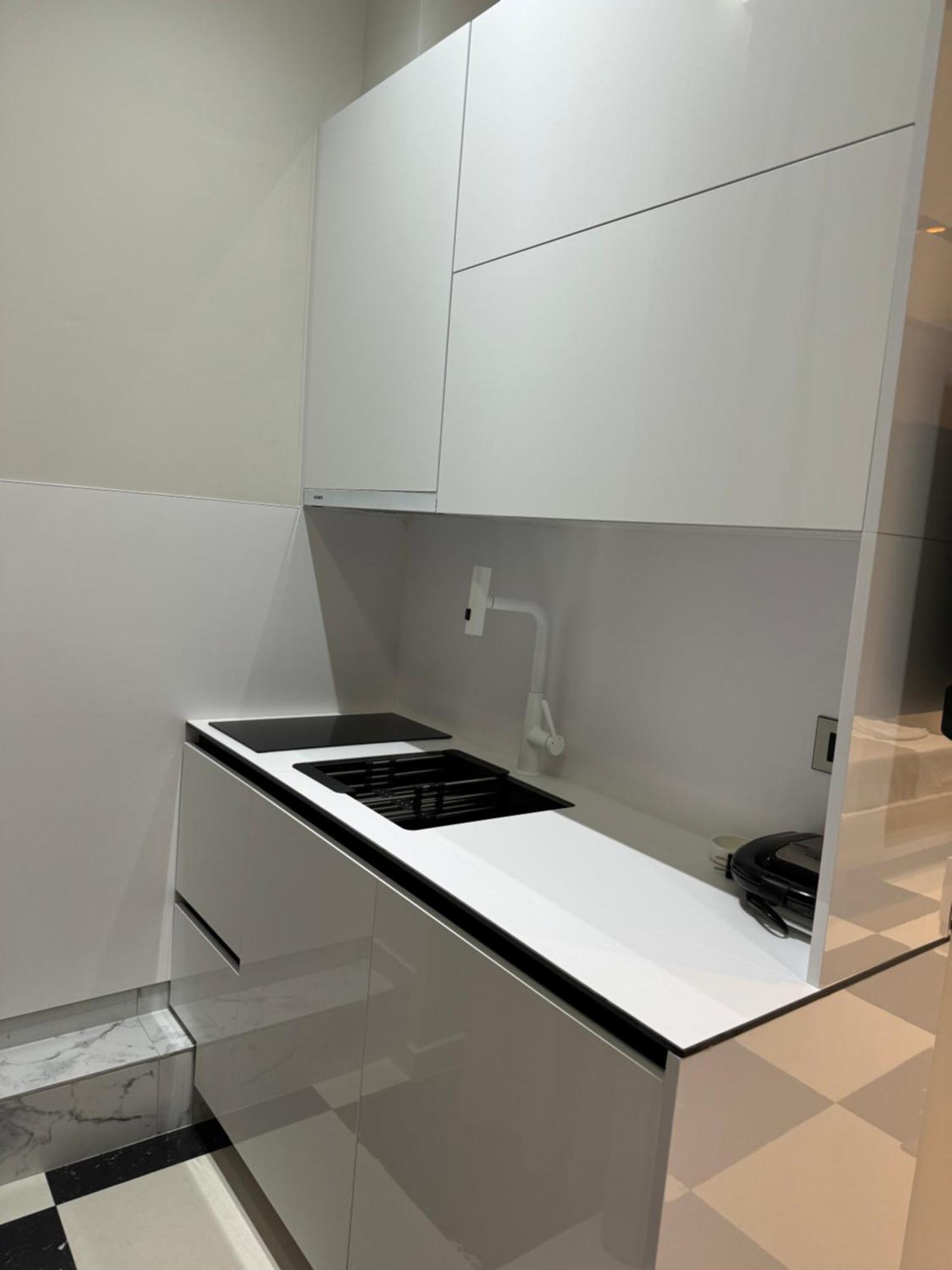 Sueno Apartments & Suites Tirana Rum bild